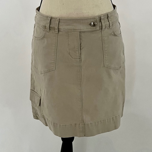 White House Black Market Light Khaki Stretch Mini Skirt Size 6 - Picture 1 of 10